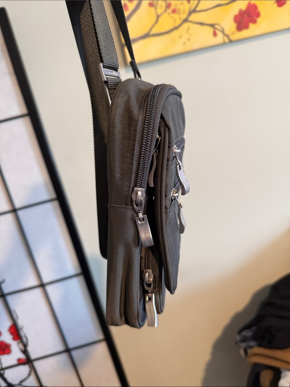 Baggallini Charcoal Gray Compact Crossbody Organizer - Picture 5 of 8